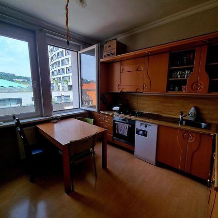 Big 4 Room Huge Apartment Bratislava Buitenkant foto